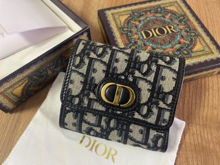 （分類：）位於 。 由 eddddddii 提交（商品編號 1208701793，圖片 1）。簡介： 。
