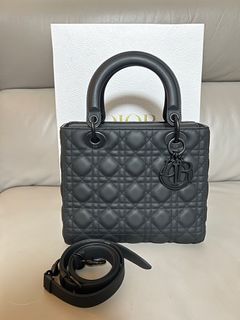 （分類：）位於 。 由 bublubluee 提交（商品編號 1208868097，圖片 1）。簡介： 。