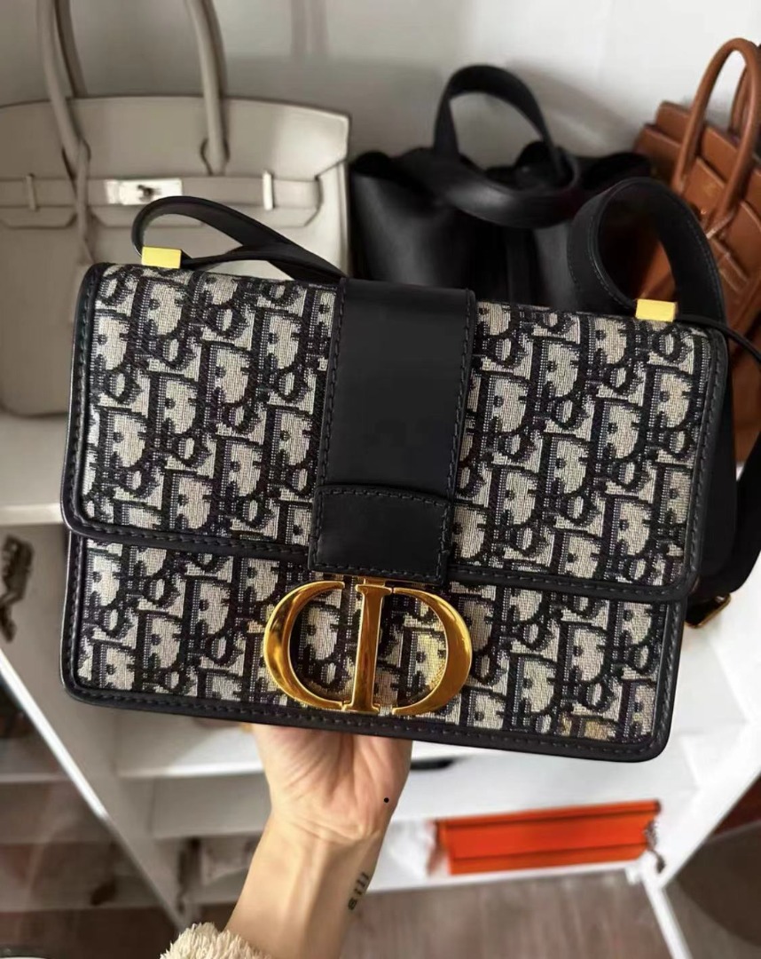 dior montaigne 30, Luxury, Bags & Wallets on Carousell