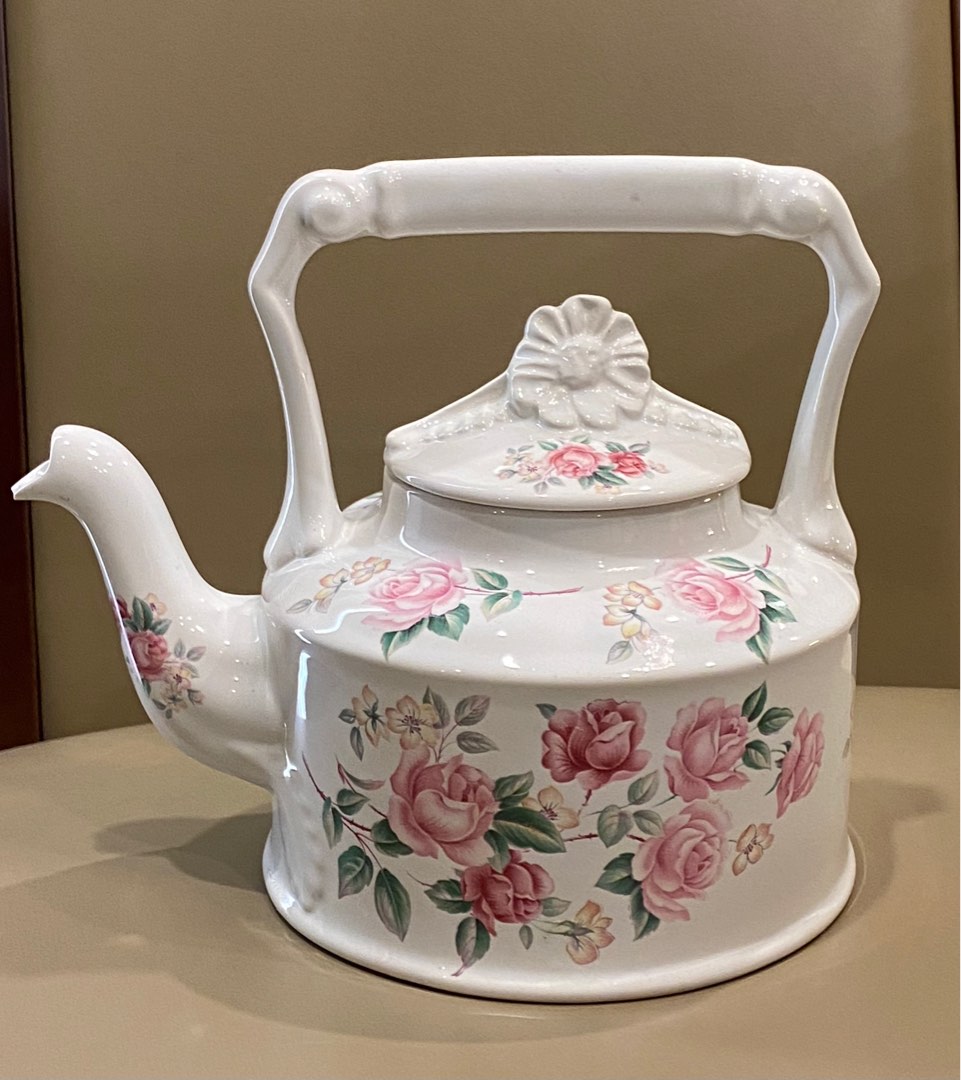 England Teapot, Furniture & Home Living, Kitchenware & Tableware