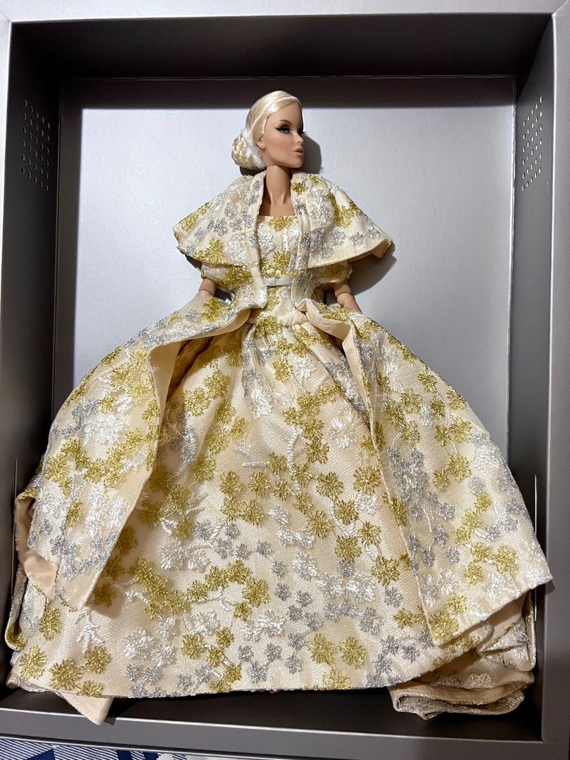 Fashion Royalty: Graceful Reign Vanessa Perrin Dressed Doll