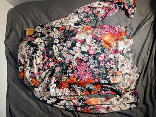 （分類：）位於 。 由 megver 提交（商品編號 1208830811，圖片 1）。簡介： 。
