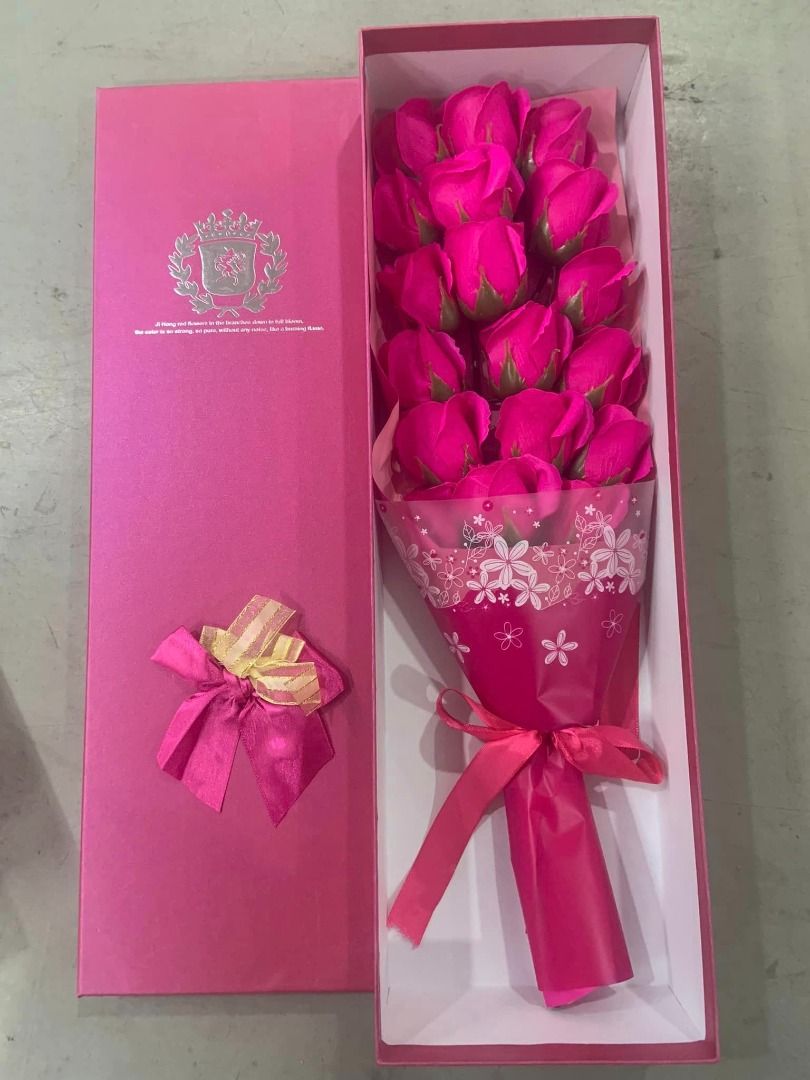 Flower Fancy Gift Box for Valentines Day / Roses With Ribbon 18 ...