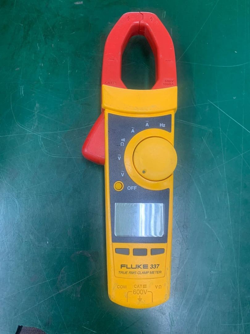 Fluke 337 True RMS Clamp Meter, Furniture & Home Living, Home