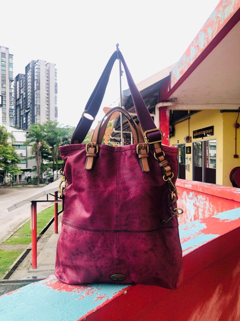 Fossil explorer foldover tote cheap