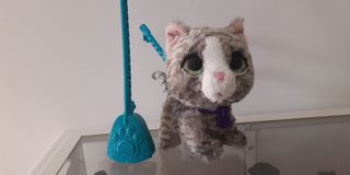 (Category: ) located in . Submitted by kmo_toys (Listing ID 1208793792, Image 1). Description: .