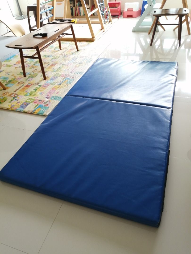 Gymnastic Mat, Sports Equipment, Exercise & Fitness, Exercise Mats on