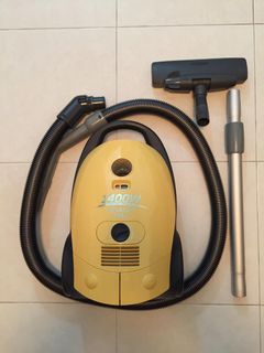 (Category: ) located in . Submitted by kampong_boy (Listing ID 1208808216, Image 1). Description: .