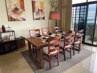 (Category: ) located in . Submitted by MovingSale202205 (Listing ID 1208714754, Image 1). Description: .