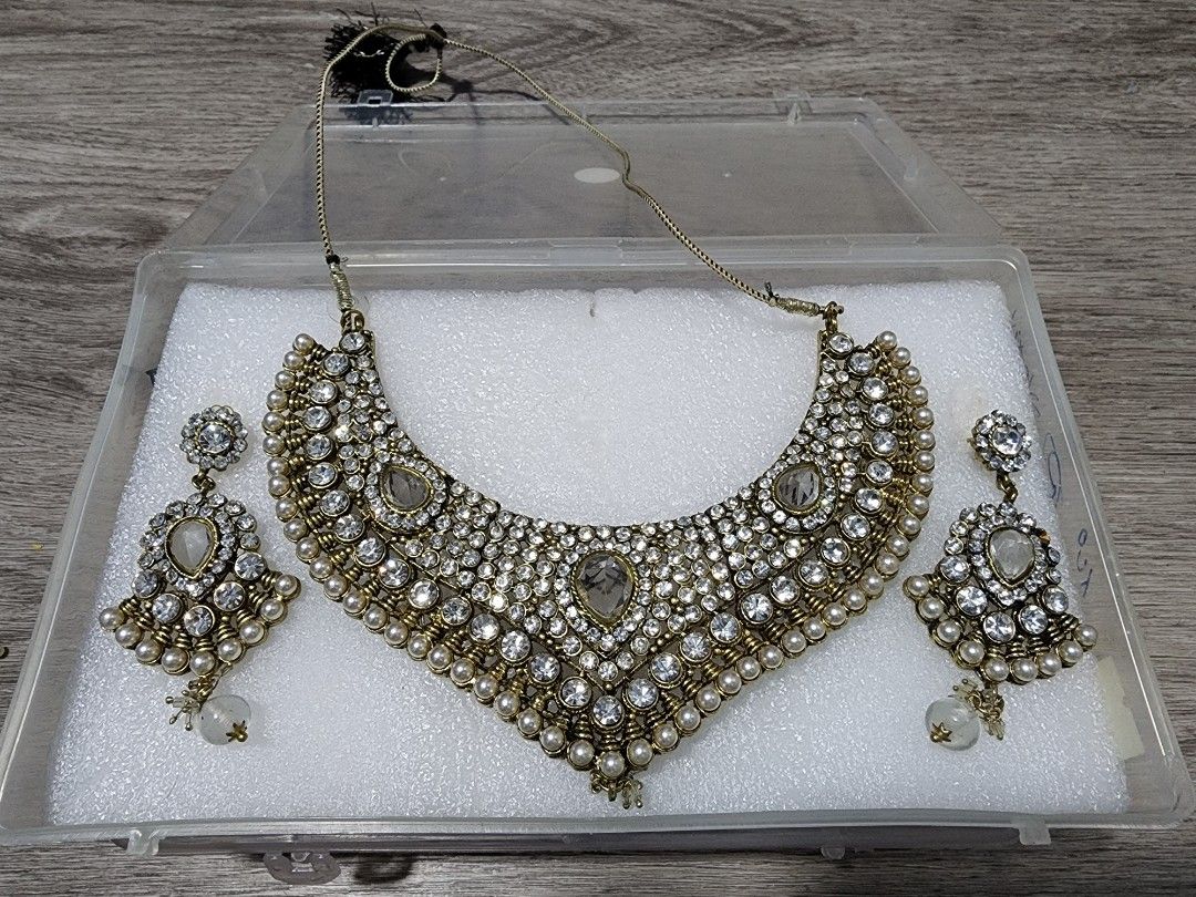 Indian costume Jewellery set, Women's Fashion, Jewelry & Organisers