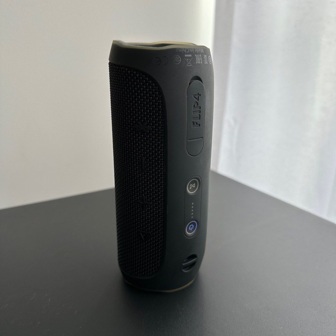Used jbl flip 4 hotsell