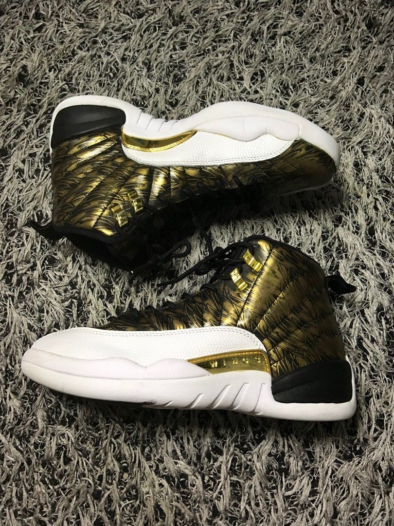 Retro store wings 12