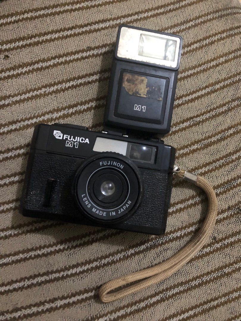 Kamera Analog jadul fujica m1, Fotografi di Carousell