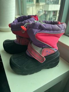 Kid’s snow boots