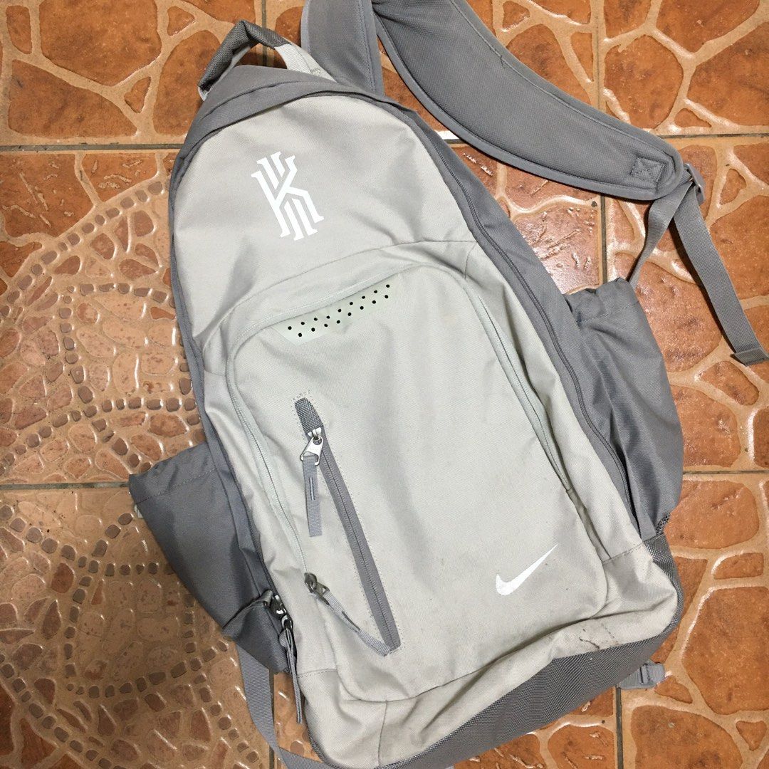 kyrie backpack black