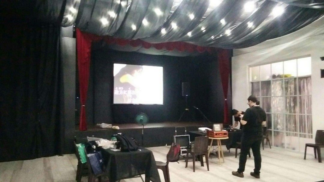 LCD Projector 4000 Ansilumens (Category: Projectors) located in Quezon City. Submitted by mf143 (Listing ID 1208681830, Image 1). Description: Location: Proj. 7,QC Viber: 09178202707 Email add: mgtechcompany@gmail.com LCD Projector 3,000 Ansilumens- 2,000/4hrs service 4,000 Ansilumens- 3,500/4hrs service Technician on standby and assistance included.