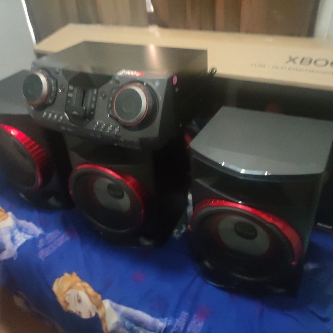 Lg xboom 2900 watts top