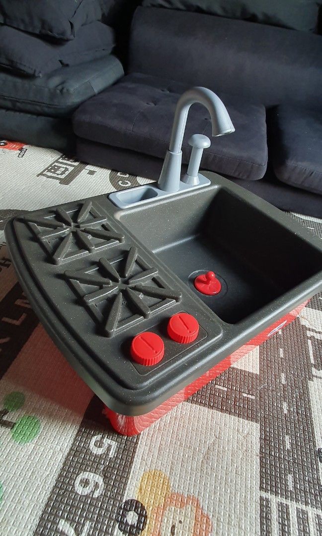 Little Tikes Sink & Stove kitchen set, Hobbies & Toys, Toys & Games on