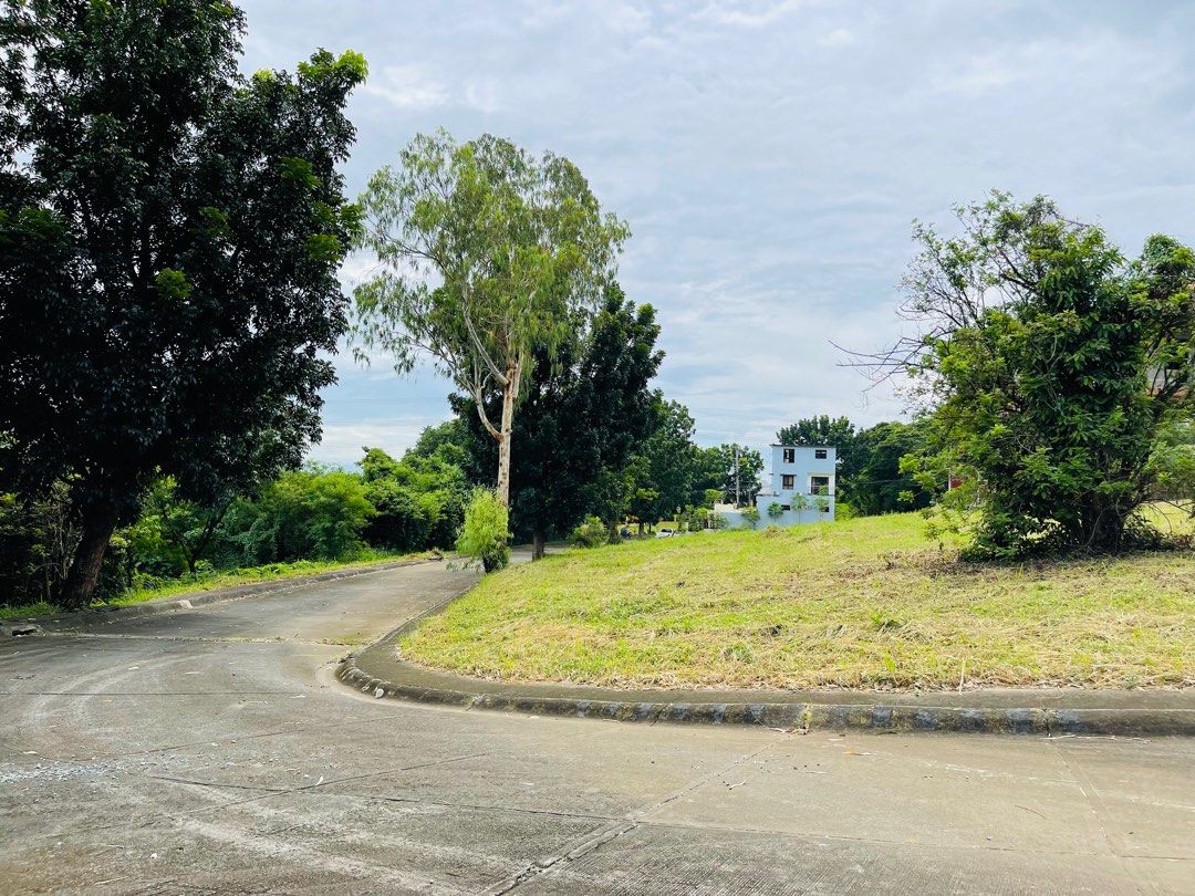 Lot for sale in Havila Highlands Pointe Taytay Rizal 262 sqm, Property