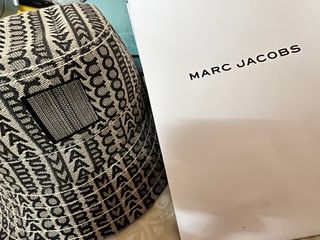 （分類：）位於 。 由 Apeach96 提交（商品編號 1208824852，圖片 1）。簡介： 。