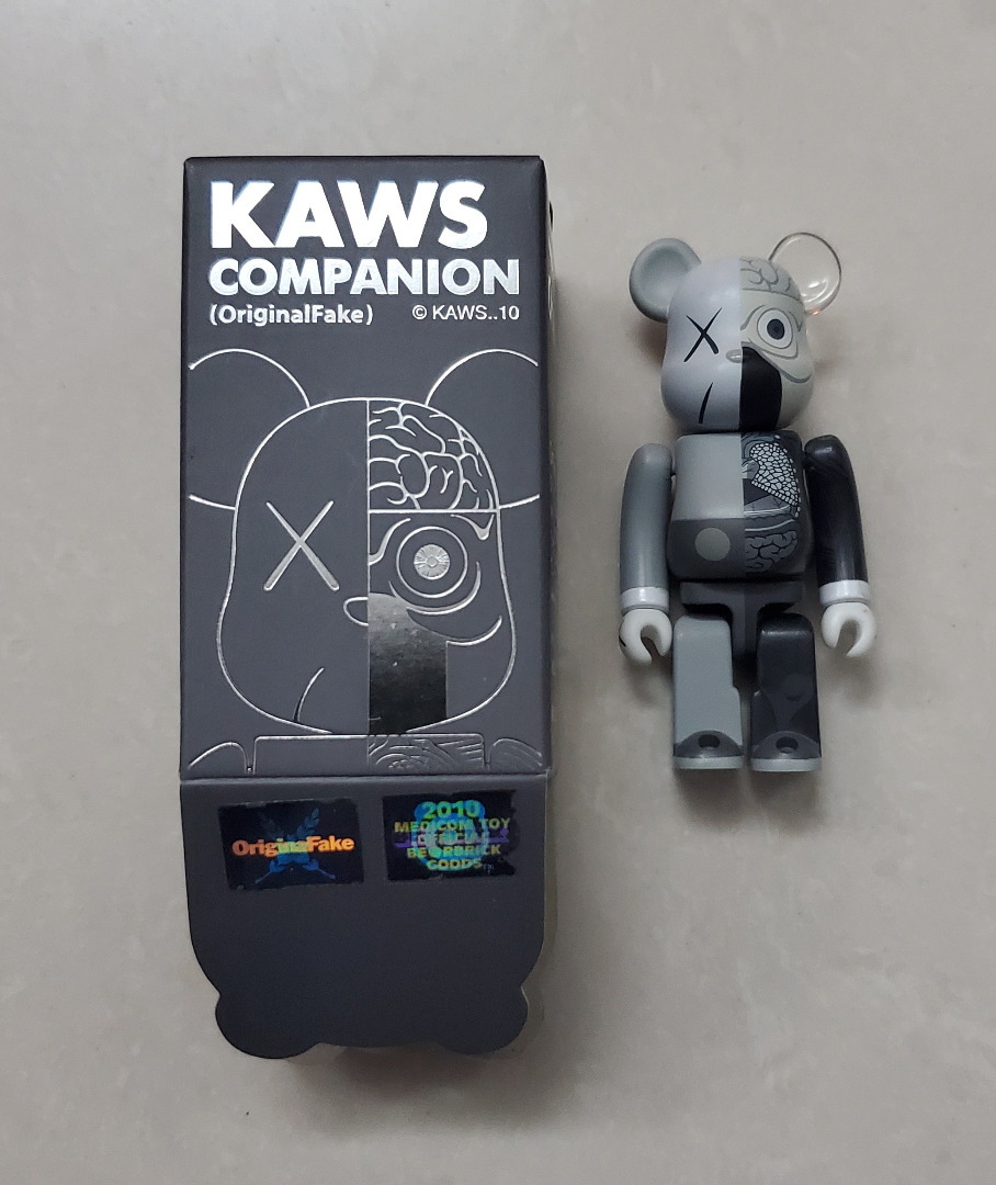 Medicom Bearbrick 100% Kaws Companion Be@rbrick Dissected Grey