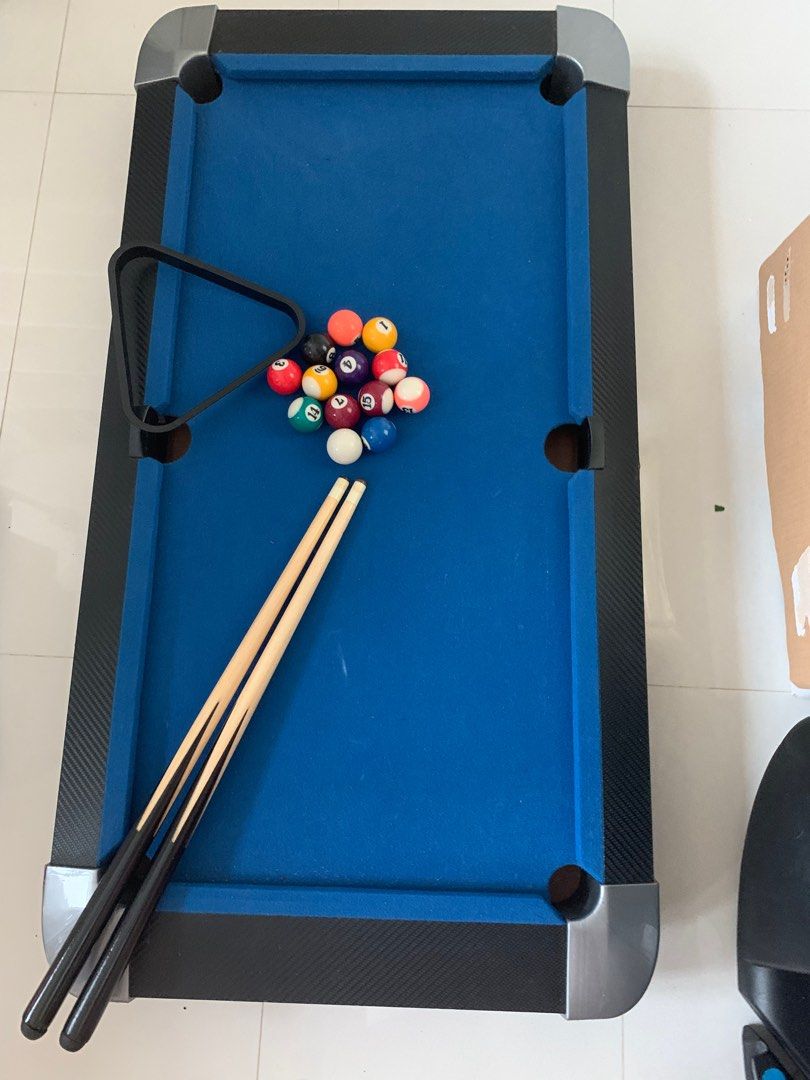 Mini pool table, Sports Equipment, Sports & Games, Billiards & Bowling