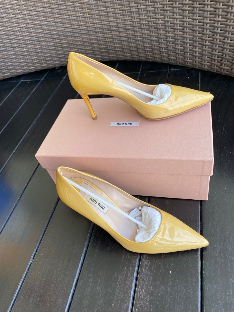 miu miu red heels