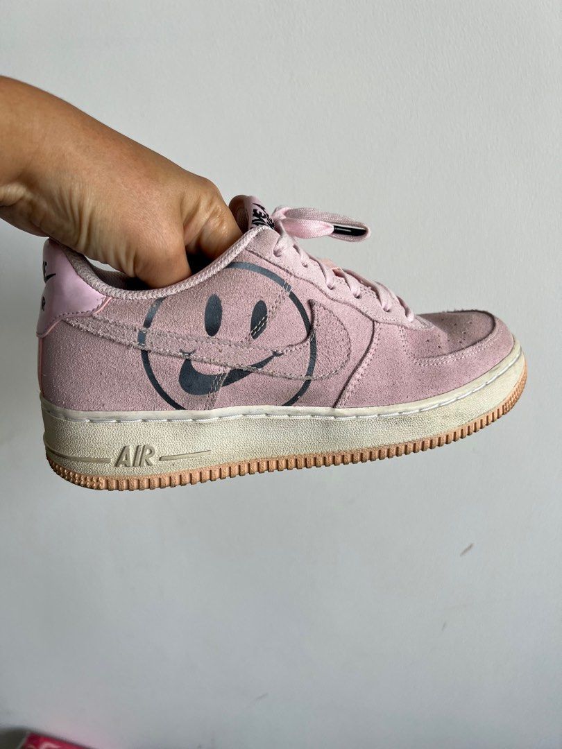 Nike air force smiley hot sale