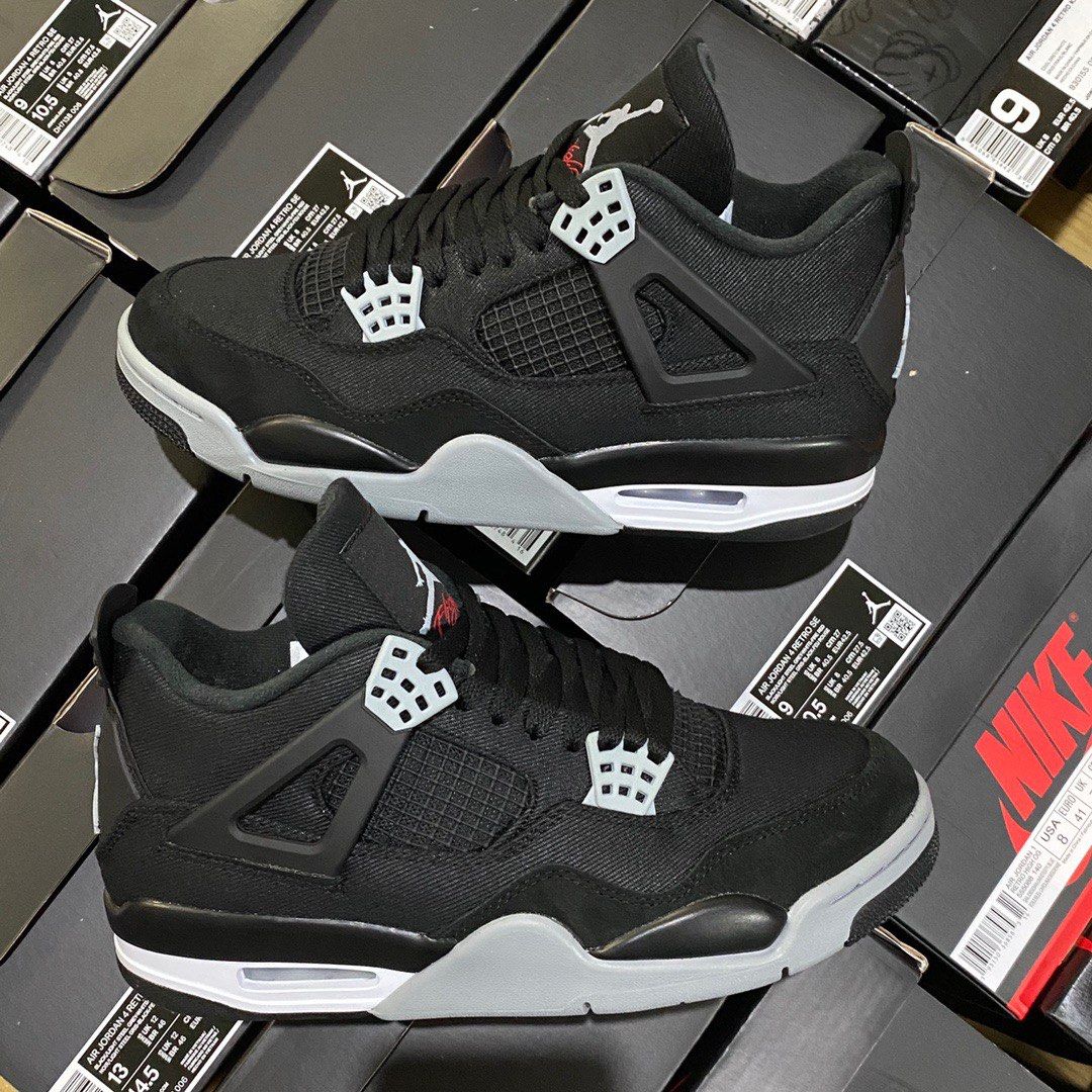 Air Jordan 4 Supreme, Men's Fashion, Footwear, Sneakers on Carousell