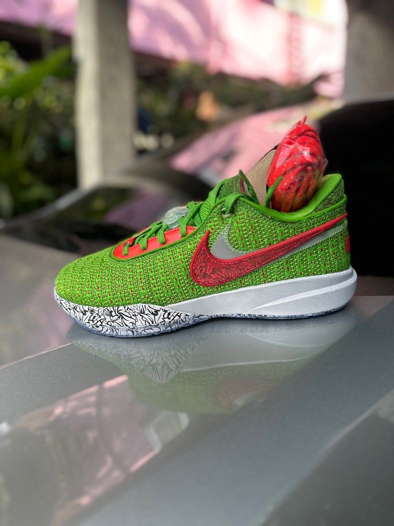 Nike Lebron 20 Grinch, Men's Fashion, Footwear, Sneakers on Carousell