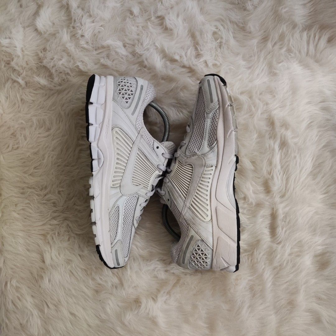 vomero 5 grey