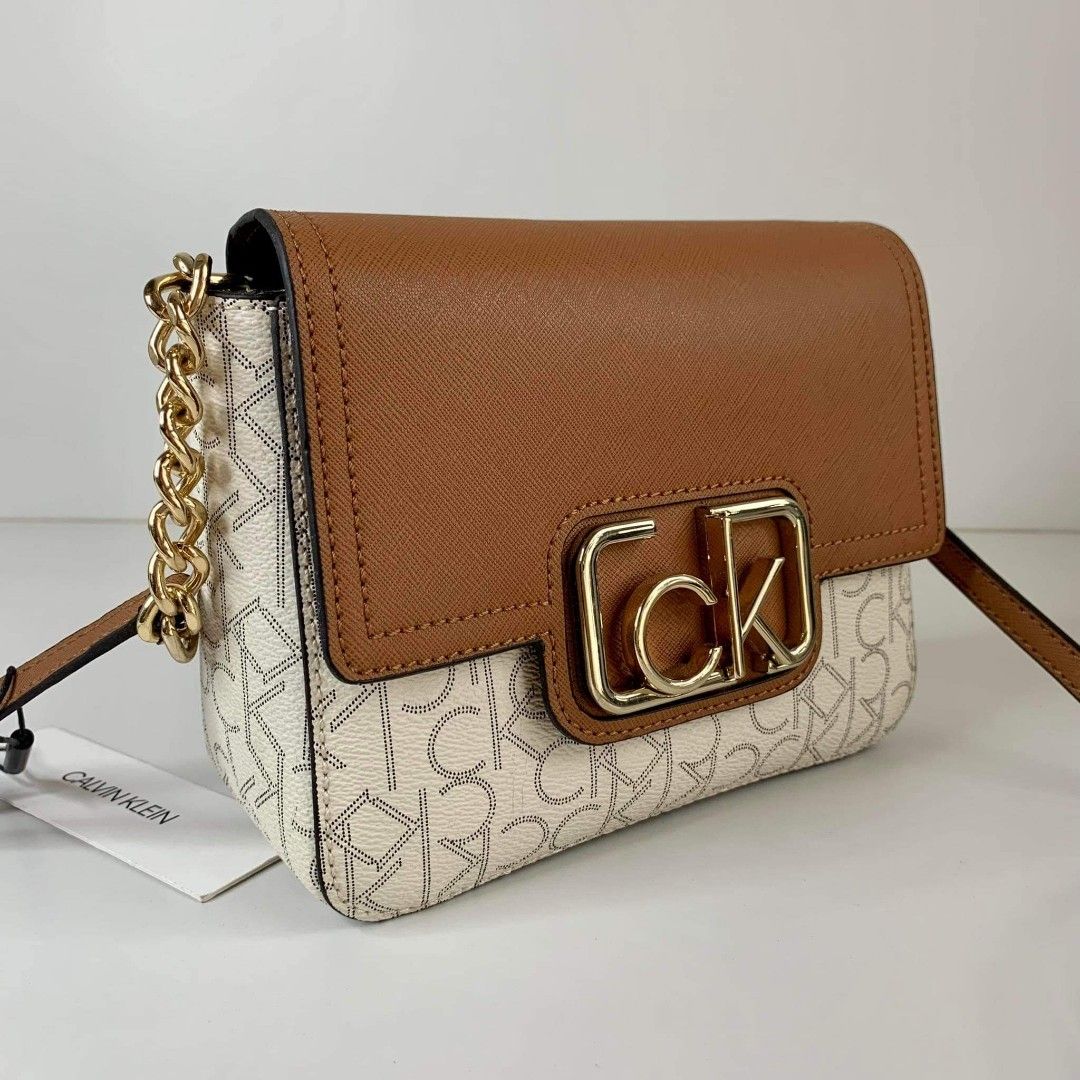 Orig Calvin Klein crossbody bag brand new, Women's Fashion, Bags & Wallets,  Cross-body Bags on Carousell