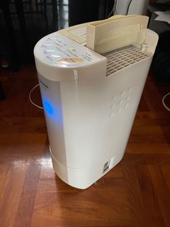 （分類：）位於 。 由 nobleinhk 提交（商品編號 1208688234，圖片 1）。簡介： 。