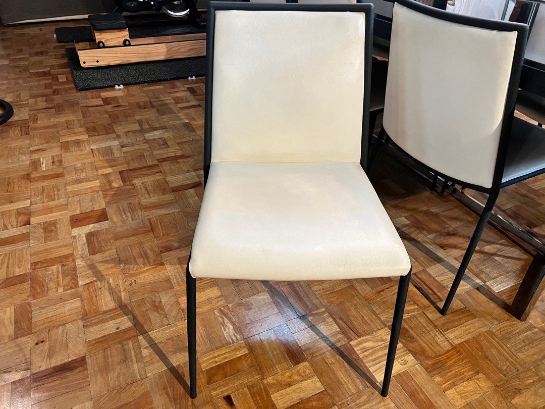 Preowned Modern Dining Table + Chairs Set, Furniture & Home Living