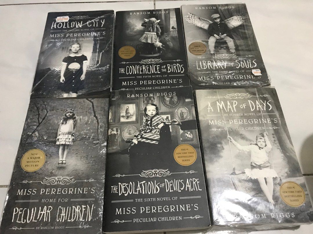 Ransom Riggs book set, Hobbies & Toys, Books & Magazines, Fiction & Non
