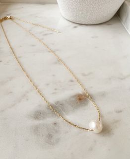 Real Freshwater Pearl Necklace with adjustable chain length
