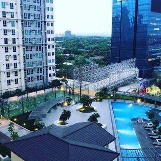 RENT TO OWN RFO UNITS IN SAN LORENZO PLACE MAKATI CITY