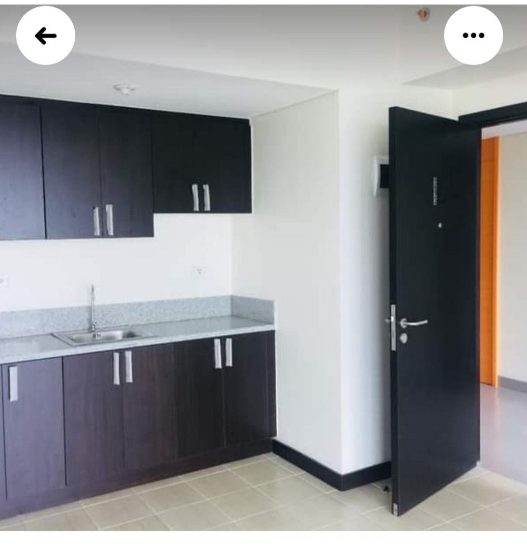 RFO 12BR LIPAT AGAD 30K mo Rent to own Condo in Makati San Lorenzo