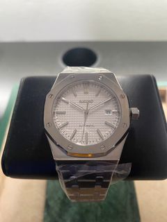 (Category: ) located in . Submitted by radyonewatch (Listing ID 1208783294, Image 1). Description: .