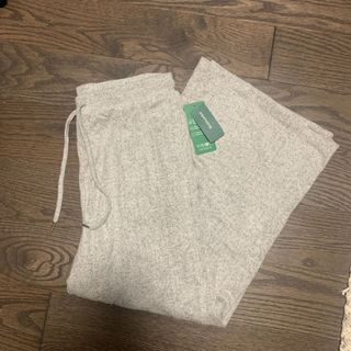 simon’s soft flowy pants
