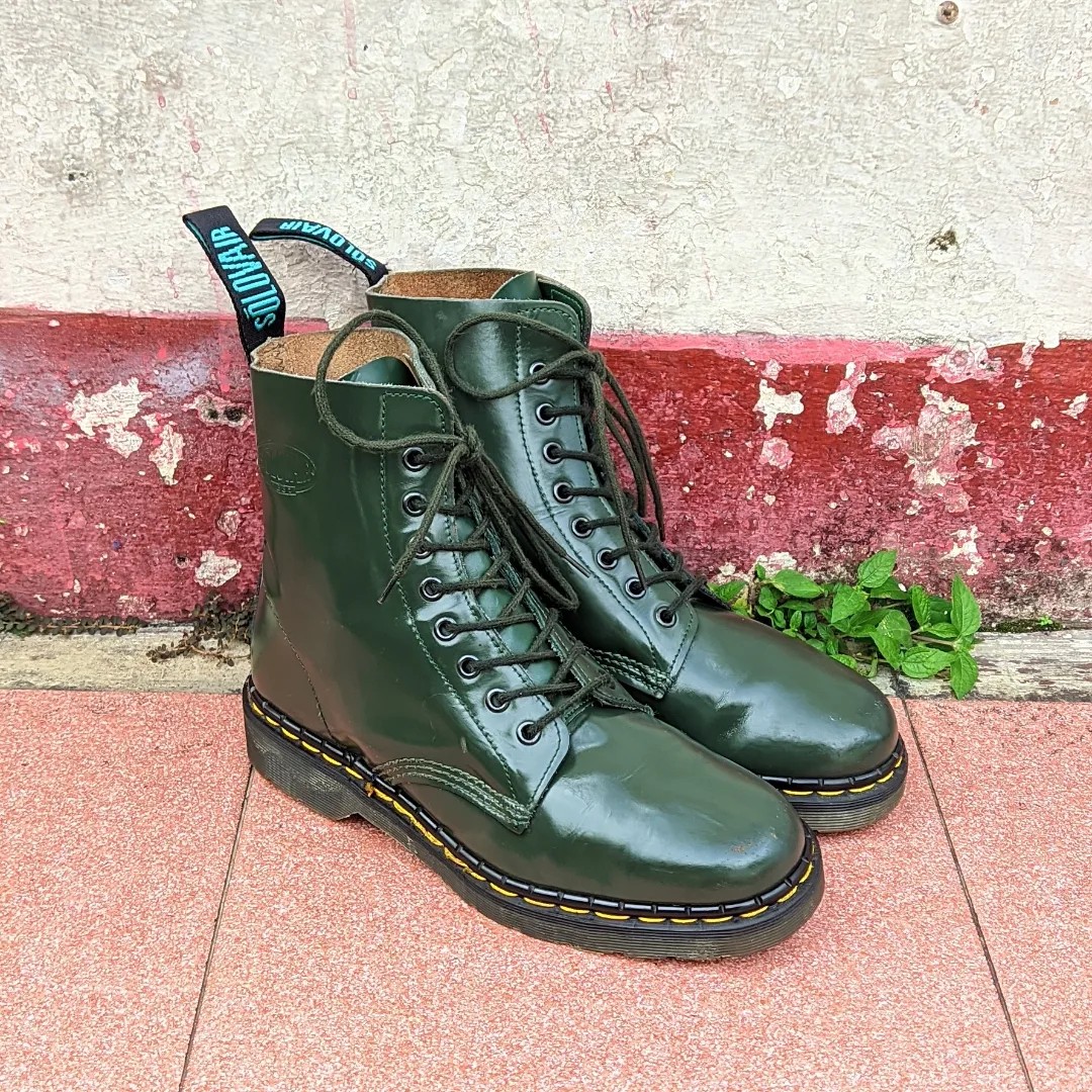 SOLOVAIR Vintage Green HiShine 8eye Derby Boot (RARE), Fesyen Pria