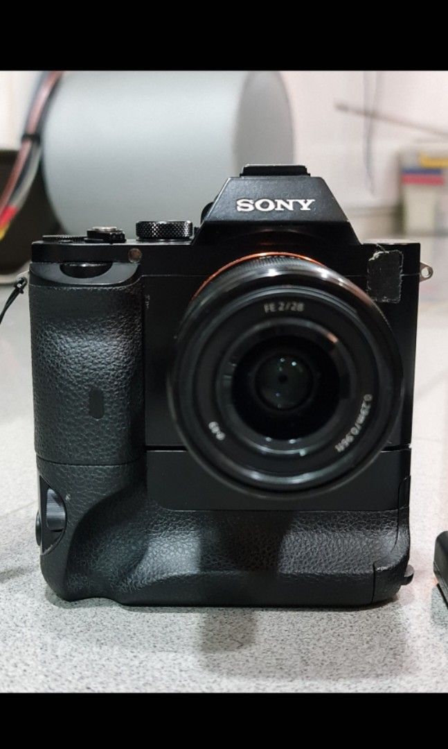 a7 battery grip