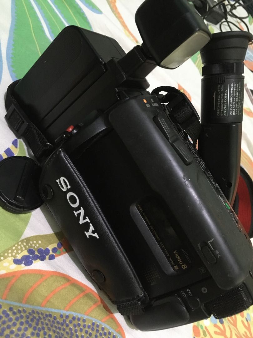 Sony CCD-TR75 Video8 AS IS (Category: Video Cameras) located in Manila. Submitted by olx156 (Listing ID 1208769059, Image 2). Description: Working. No tape good retrieving old memories AS IS.