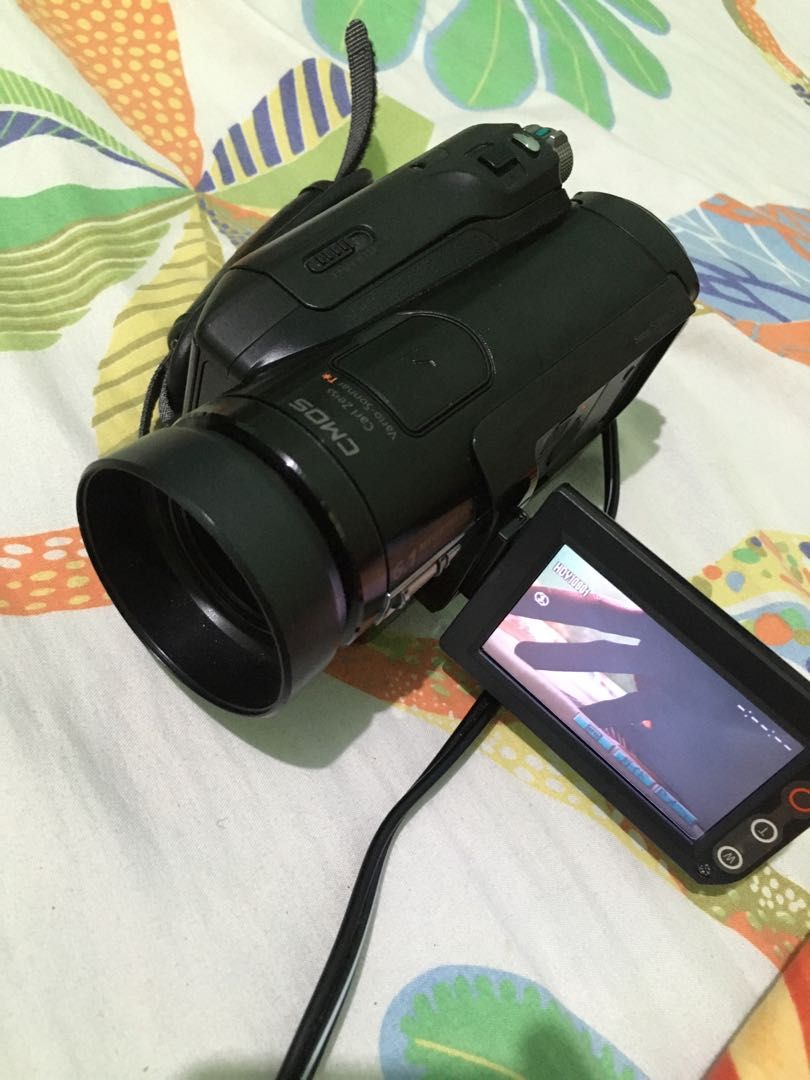 Sony HDR-HC9 no battery (JAPAN) (Category: Video Cameras) located in Manila. Submitted by olx156 (Listing ID 1208774621, Image 1). Description: (wysiwyg )what you see is what you get. since most of the items vintage & rare (untested) payment first thru gcash shipping within the day lalamove metro manila only outside metro manila can be ship via flash express / jnt / lbc.