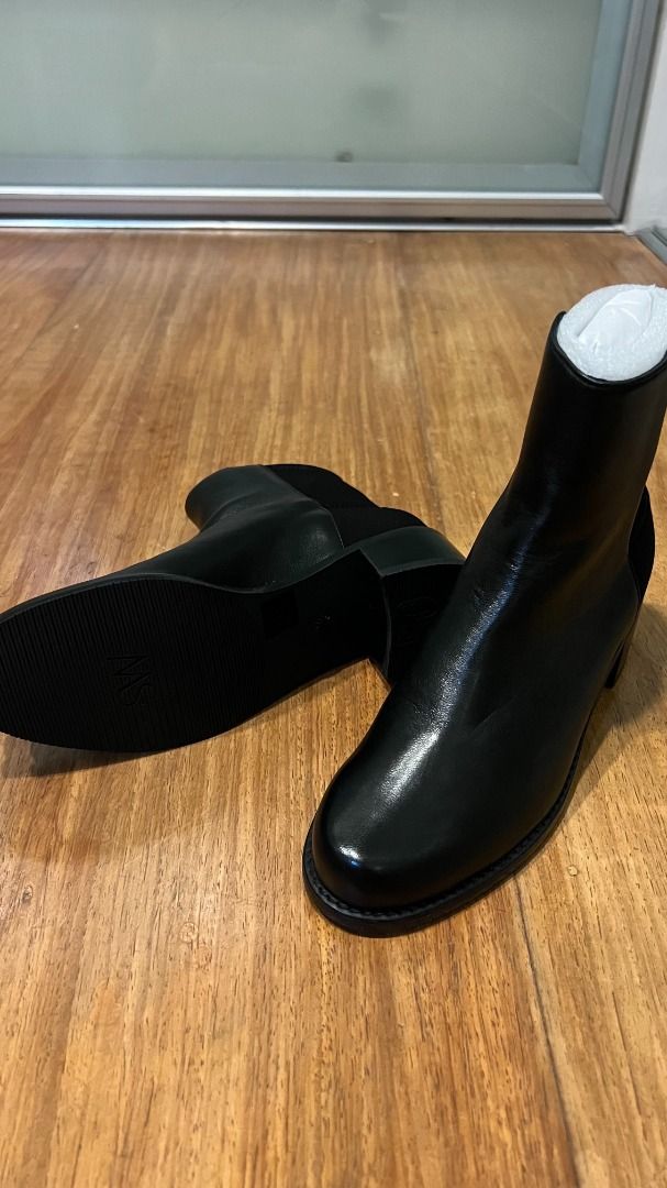 Stuart Weitzman Easyon Reserve Boots size5.5B Women s Fashion