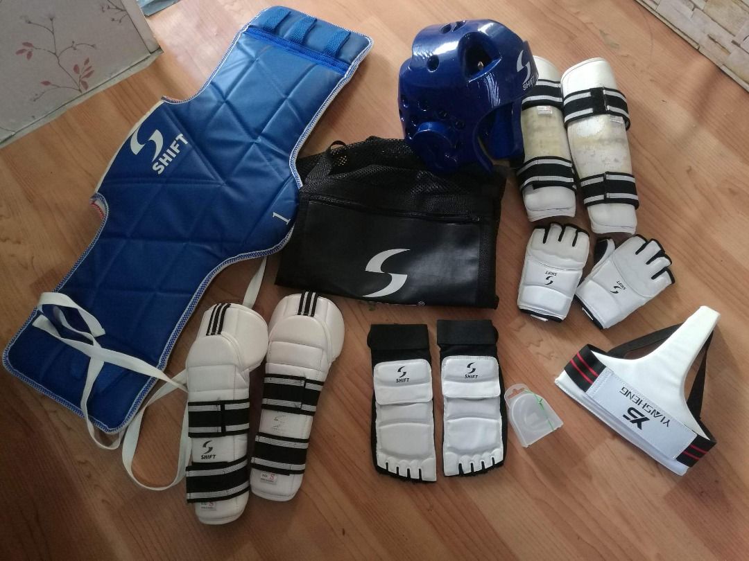 Taekwondo Gear Shift 1 Complete gear female, Sports Equipment, Sports