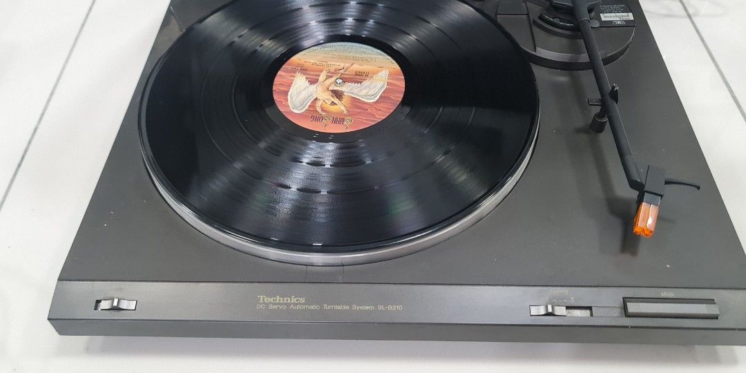 Technics record player, Hobbies & Toys, Collectibles & Memorabilia