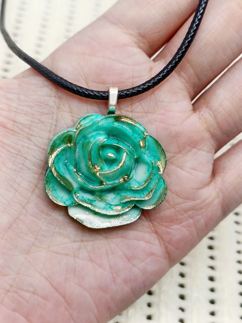 Jade best sale rose necklace