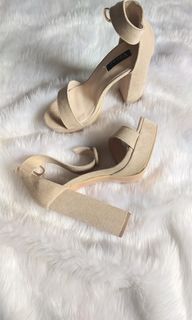 VENUS APRICOT BEIGE HEELS