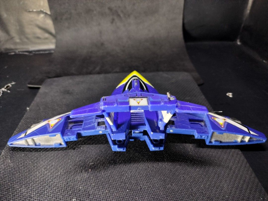 VINTAGE 1996 GUTS WING ULTRAMAN TIGA BLUE TORNADO GW-01 T BANDAI ...